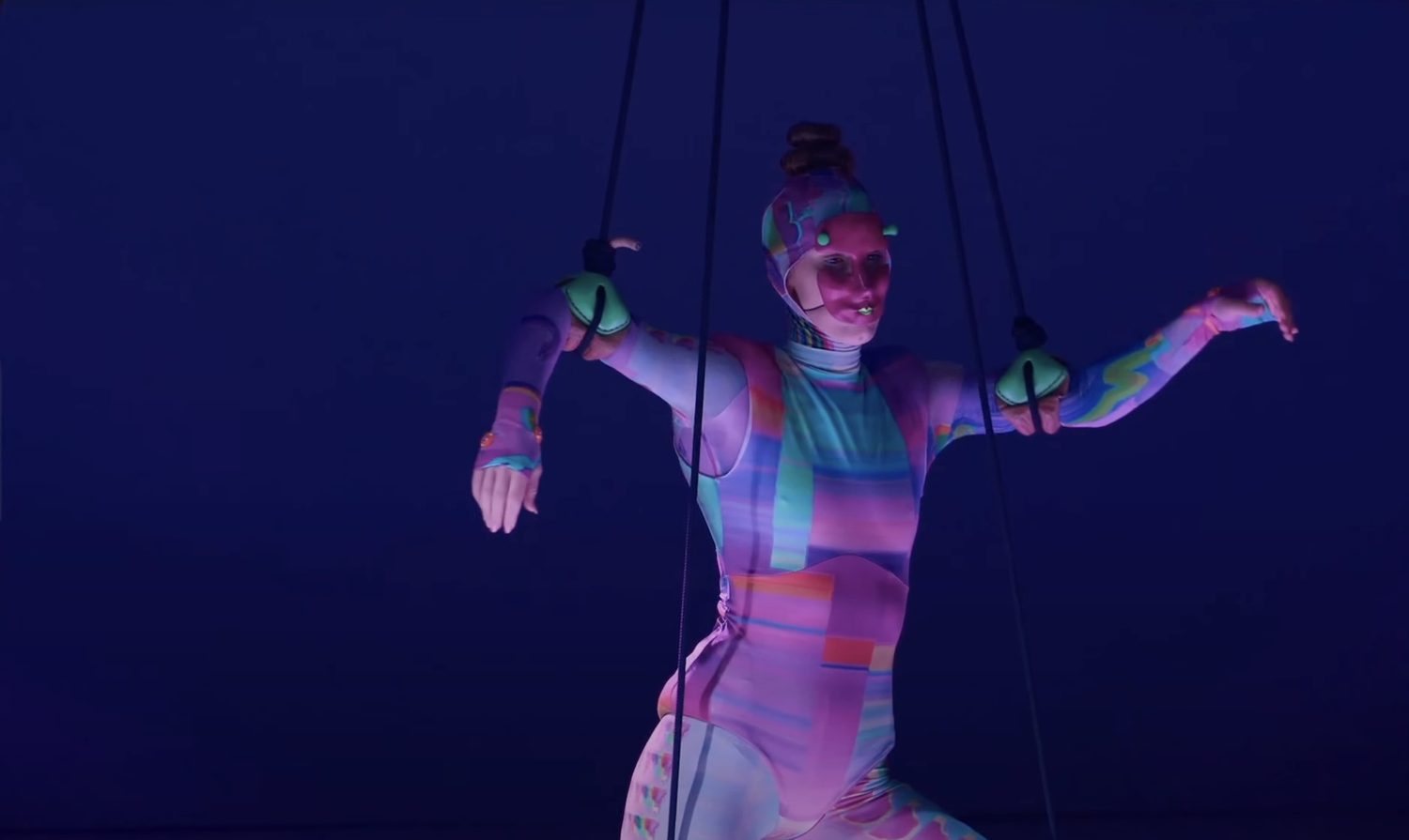 Human Marionette on stage at FashionClash Festival